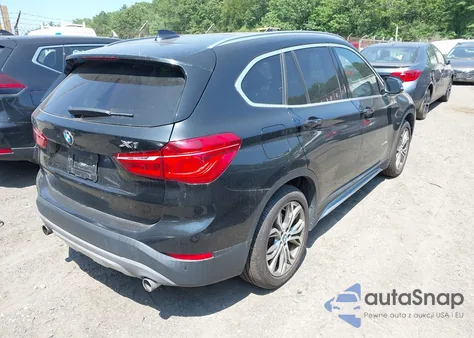 2017 BMW X1 xDrive28I z USA, uszkodzony, nr VIN WBXHT3Z3XH4A55638